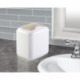 mDesign Cubo de basura para mesa en plástico resistente - Papelera compacta para baño, cocina y sala de estar - Cesta de resi