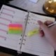 Agenda Organizador Personal A5 Cuero Sintético Negro con Calculadora por Kurtzy - Carpeta con Aro Rellenable - Soporte Tarjet