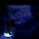 HIHIGOU Lámpara Escritorio LED 3.5W USB de carga 3 niveles de brillo con brazo tipo cuello de cisne RGB Luz de Ambiente Contr