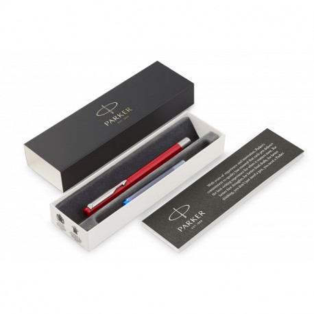 PARKER Vector pluma estilográfica, color rojo con adorno cromado, plumín fino, tinta azul, en estuche de regalo