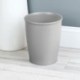mDesign Papelera de baño de plástico – Elegantes cubos de basura para cocinas, baños y oficinas – Papeleras de reciclaje pequ
